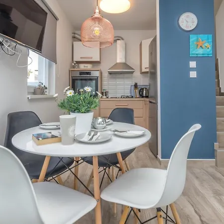 Family Friendly House With A Swimming Pool - Torovi - - Pedinka, - 18732 בית נופש