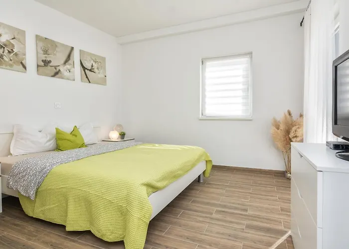 Family Friendly House With A Swimming Pool - Torovi - - Pedinka, - 18732 * فير